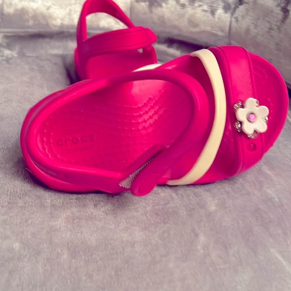 CROCS SANDALS